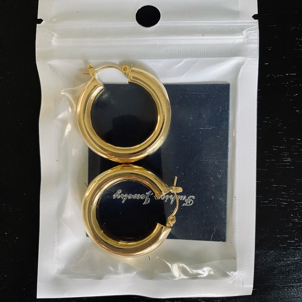 Gold earrings